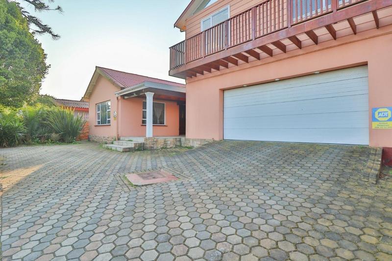 4 Bedroom Property for Sale in Heiderand Western Cape